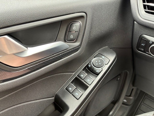 2026 Ford Escape ST-Line - Photo 24