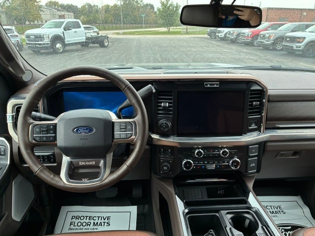 2027 Ford Super Duty F-350 SRW King Ranch 4WD Crew Cab 8' Box