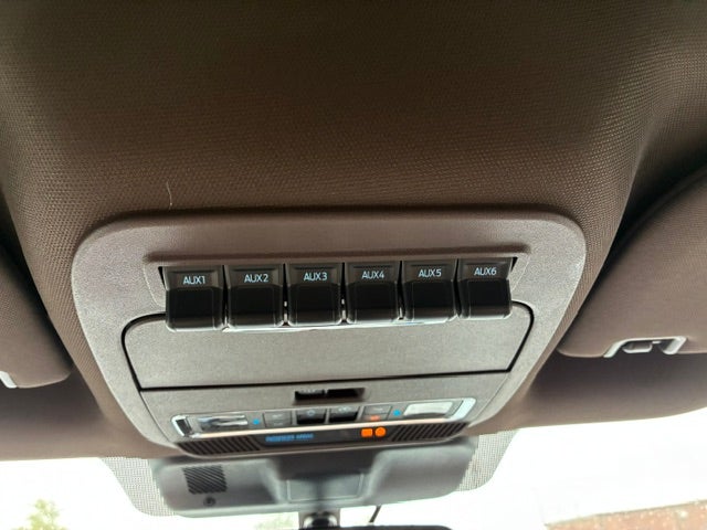 2027 Ford Super Duty F-350 SRW King Ranch 4WD Crew Cab 8' Box