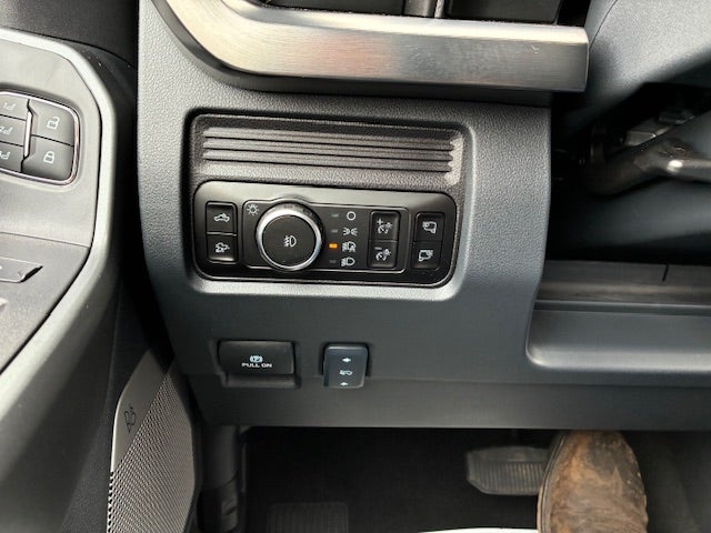 2026 Ford Super Duty F-350 SRW LARIAT 4WD Crew Cab 6.75' Box