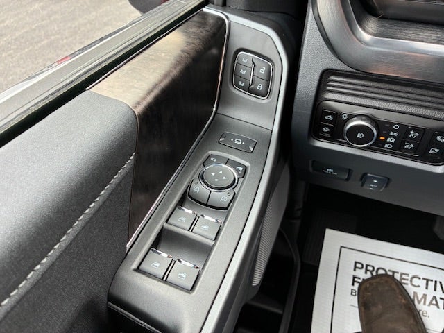 2026 Ford Super Duty F-350 SRW LARIAT 4WD Crew Cab 6.75' Box