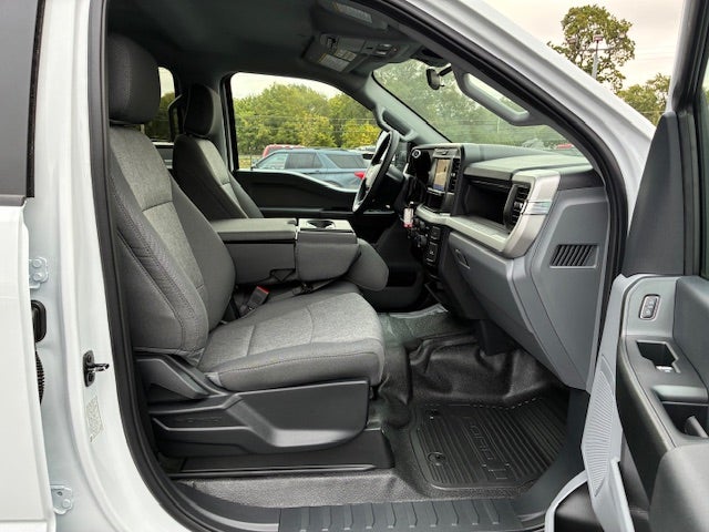 2026 Ford Super Duty F-350 SRW XL 4WD Crew Cab 8' Box