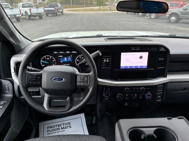 2026 Ford Super Duty F-350 SRW XL 4WD Crew Cab 8' Box