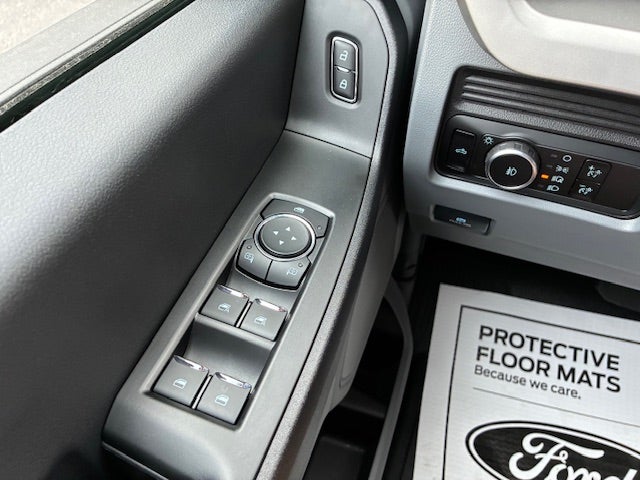 2026 Ford Super Duty F-350 SRW XL 4WD Crew Cab 8' Box