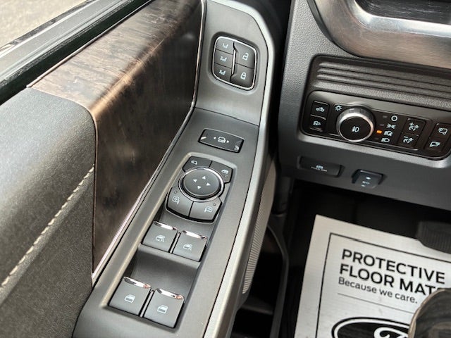 2026 Ford Super Duty F-350 SRW LARIAT 4WD Crew Cab 6.75' Box