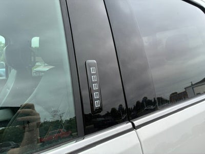 2026 Ford Super Duty F-350 DRW LARIAT 4WD Crew Cab 8' Box