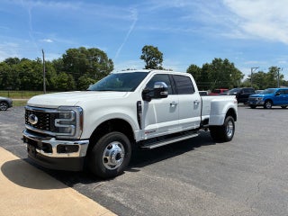 2026 Ford Super Duty F-350 DRW LARIAT 4WD Crew Cab 8' Box