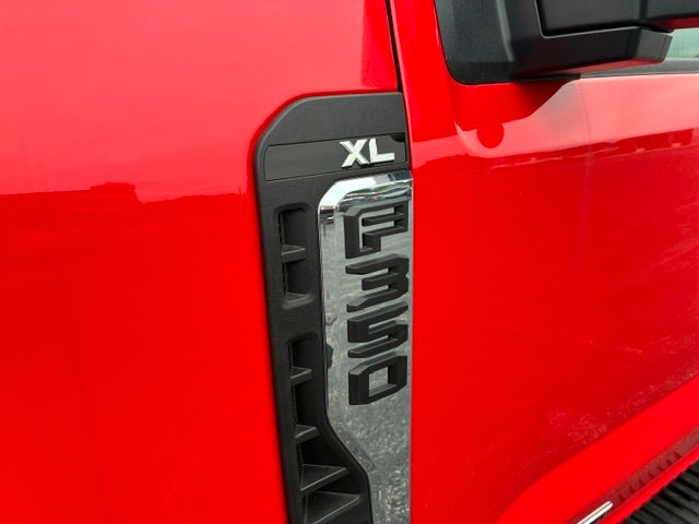 2026 Ford Super Duty F-350 SRW XL 4WD SuperCab 8' Box