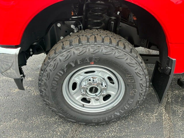 2026 Ford Super Duty F-350 SRW XL 4WD SuperCab 8' Box