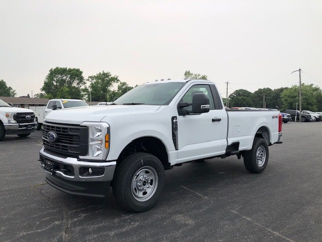 2025 Ford Super Duty F-350 SRW XL 4WD Reg Cab 8' Box