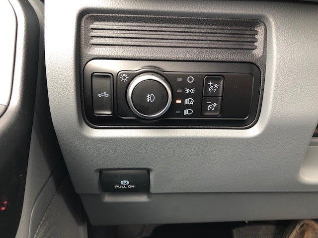 2025 Ford Super Duty F-350 SRW XL 4WD Reg Cab 8' Box