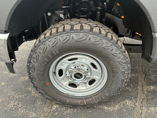 2027 Ford Super Duty F-350 SRW XL 4WD Reg Cab 8' Box