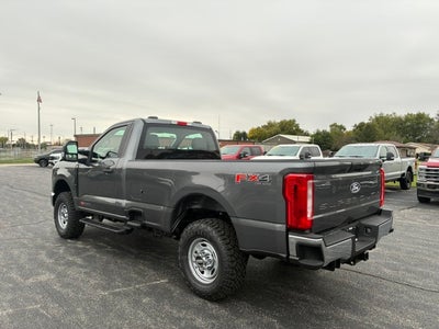 2027 Ford Super Duty F-350 SRW XL 4WD Reg Cab 8' Box