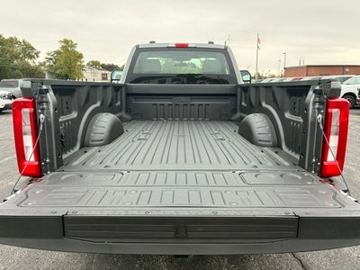 2027 Ford Super Duty F-350 SRW XL 4WD Reg Cab 8' Box