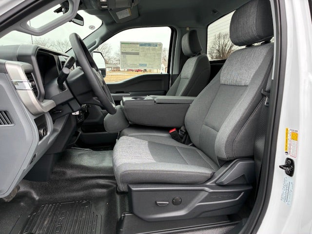 2026 Ford Super Duty F-350 SRW XL 4WD Reg Cab 8' Box