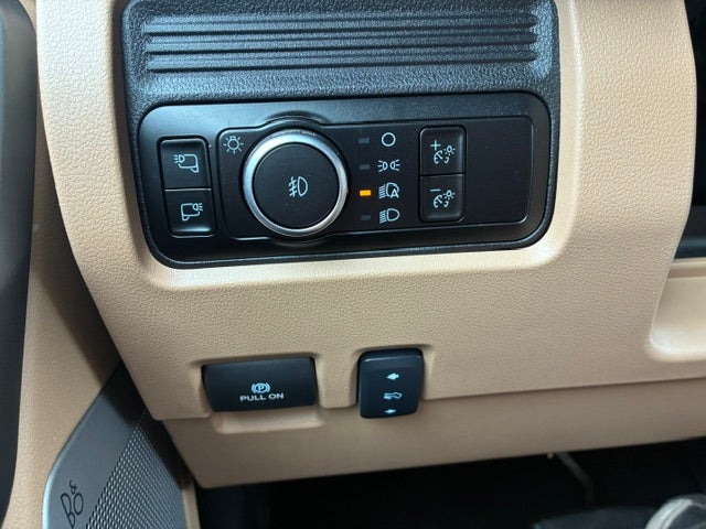 2026 Ford F-350 Crew Cab Lariat Diesel 4x4 Service Truck
