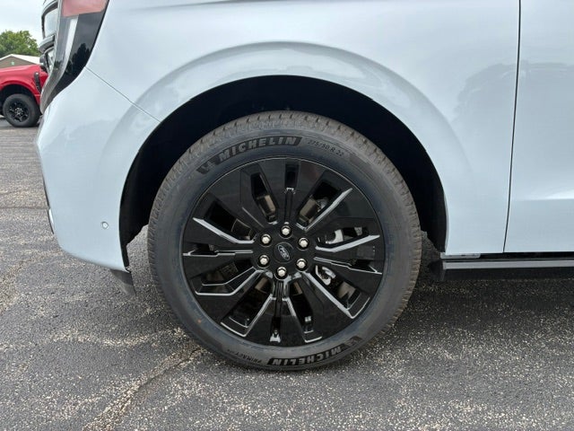 2025 Ford Expedition Max Platinum 4x4