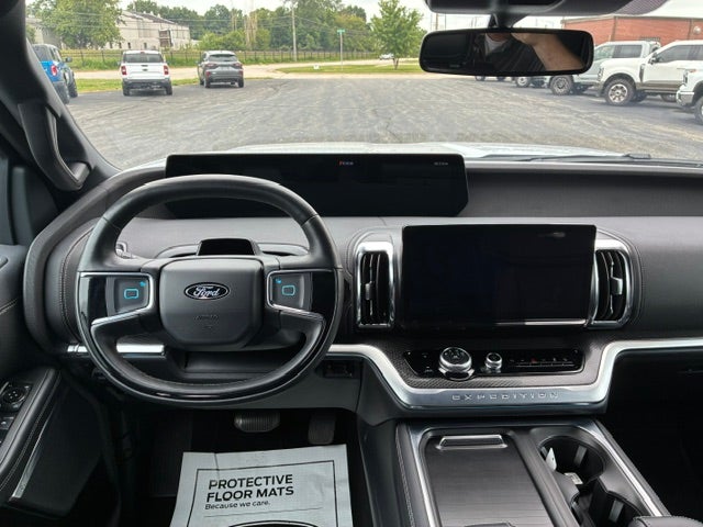 2025 Ford Expedition Max Platinum 4x4