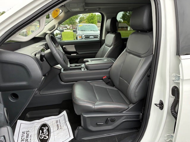 2025 Ford Expedition Active 4x4