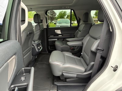 2025 Ford Expedition Active 4x4