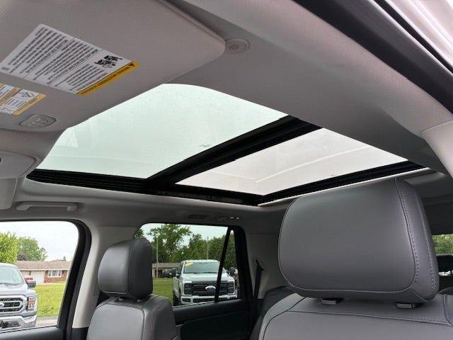 2025 Ford Expedition Active 4x4