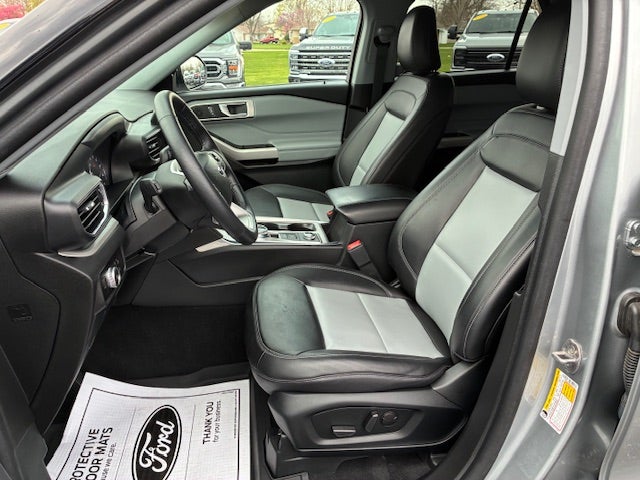 2023 Ford Explorer XLT 4x4