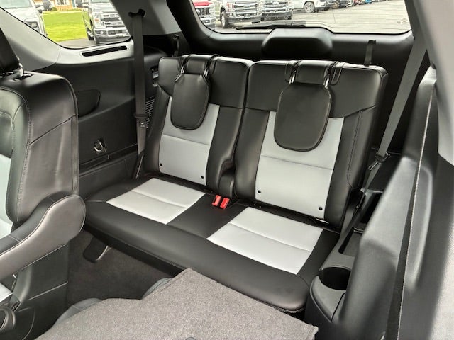 2023 Ford Explorer XLT 4x4