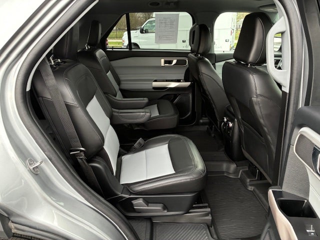 2023 Ford Explorer XLT 4x4