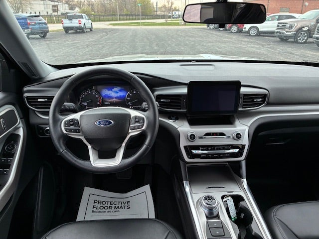 2023 Ford Explorer XLT 4x4
