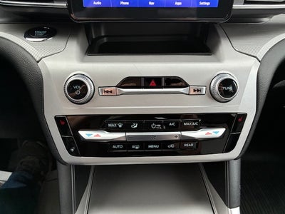 2023 Ford Explorer XLT 4x4