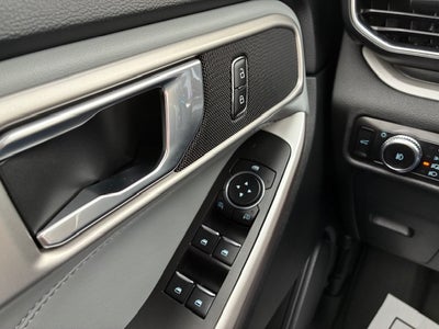 2023 Ford Explorer XLT 4x4