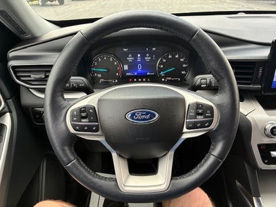 2023 Ford Explorer XLT 4x4