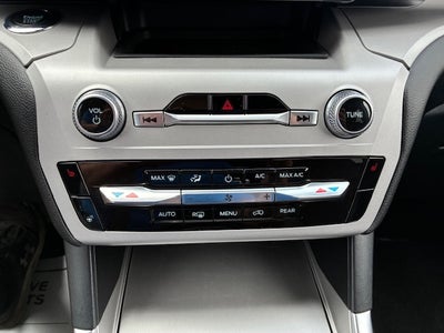 2023 Ford Explorer XLT 4x4