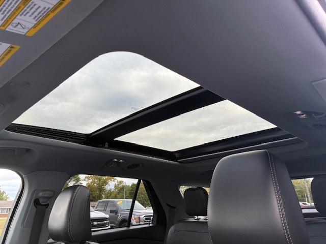 2023 Ford Explorer XLT 4x4