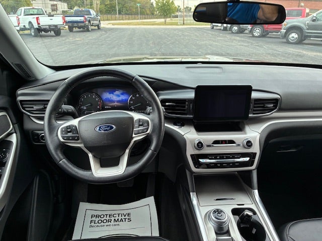 2023 Ford Explorer XLT 4x4