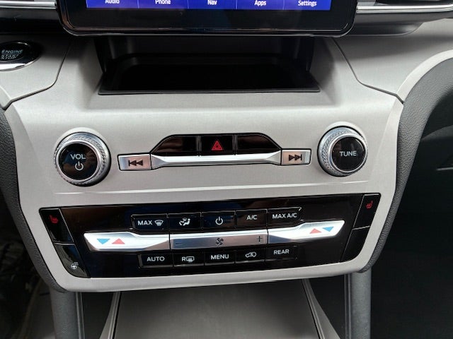 2023 Ford Explorer XLT 4x4