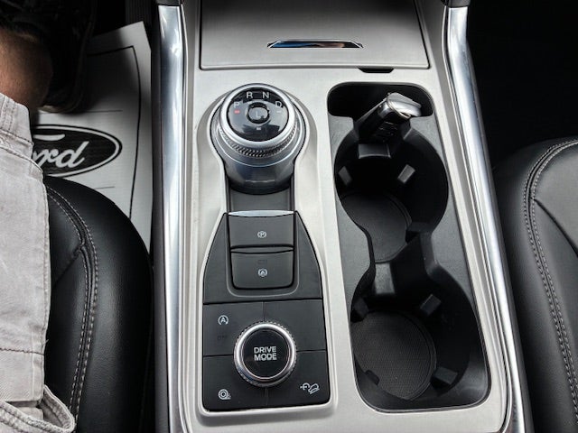 2023 Ford Explorer XLT 4x4