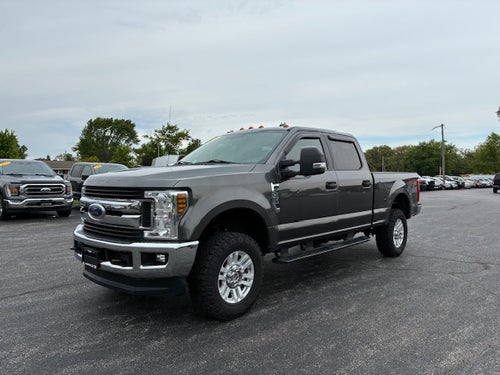 2018 Ford F-250 Crew Cab XLT 4x4 Gas