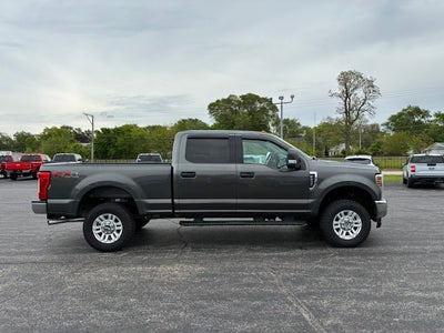 2018 Ford F-250 Crew Cab XLT 4x4 Gas