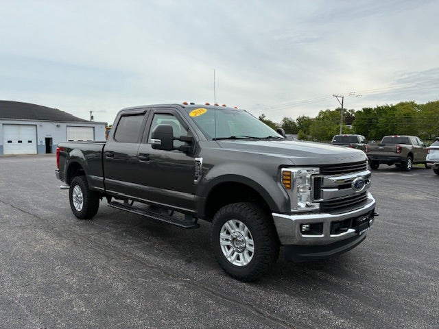 2018 Ford F-250 Crew Cab XLT 4x4 Gas