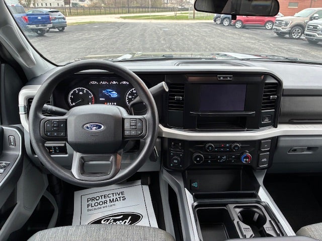 2025 Ford F-250 Crew Cab XLT Diesel 4x4