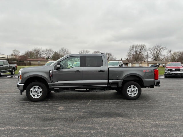 2025 Ford F-250 Crew Cab XLT Diesel 4x4