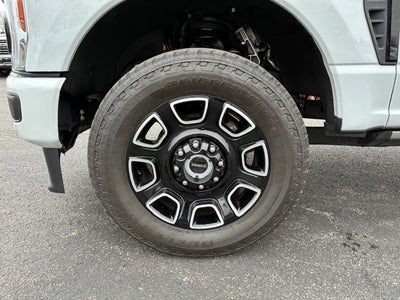 2025 Ford F-250 Crew Cab Platinum Diesel 4x4