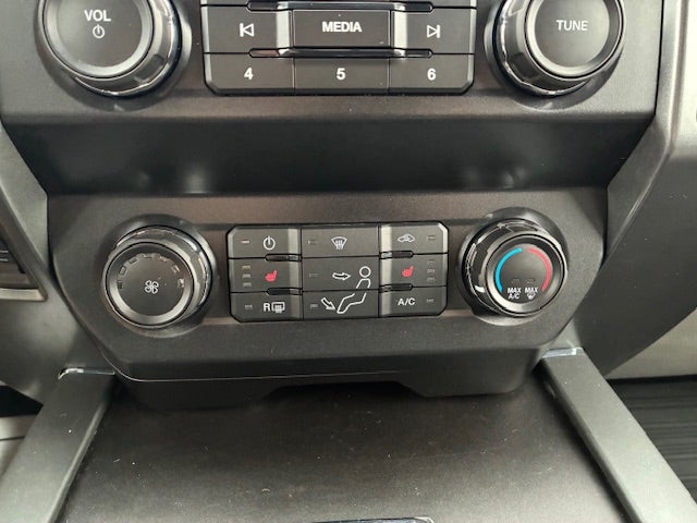 2022 Ford F-350 Crew Cab XLT Diesel 4x4