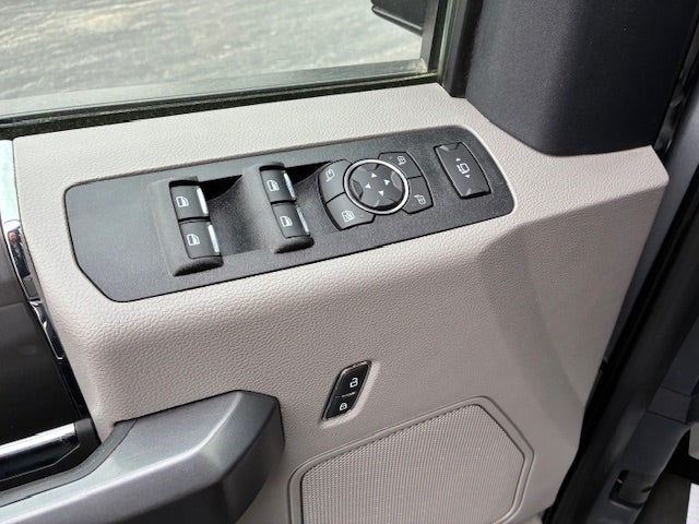 2022 Ford F-350 Crew Cab XLT Diesel 4x4