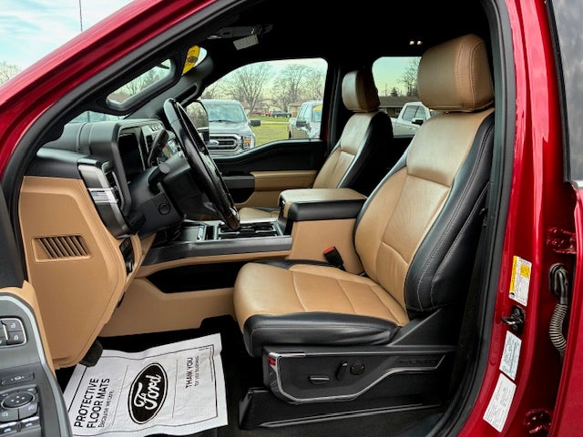 2024 Ford F-350 Crew Cab Lariat 4x4 Dually Diesel