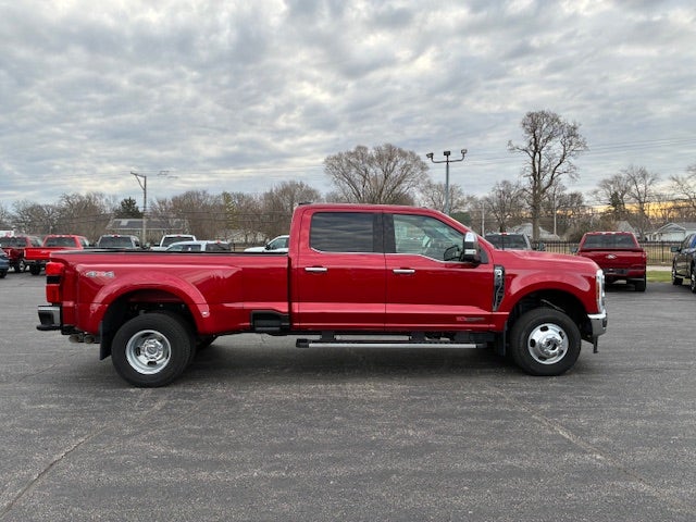 2024 Ford F-350 Crew Cab Lariat 4x4 Dually Diesel