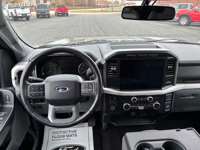 2022 Ford F-150 Crew Cab XLT 4x4 5 1/2 FT Box