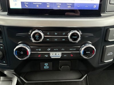 2022 Ford F-150 Crew Cab XLT 4x4 5 1/2 FT Box