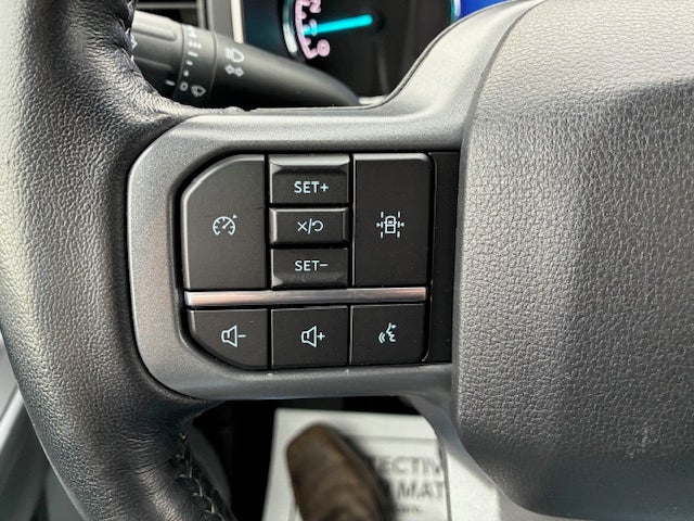 2022 Ford F-150 Crew Cab XLT 4x4 5 1/2 FT Box